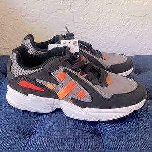 Men Adidas Size 8